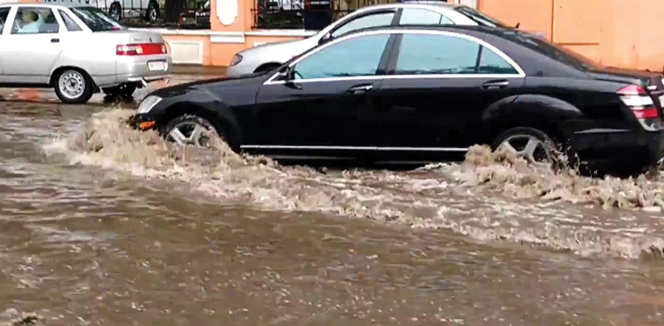 Asuransi Mobil Banjir: Pentingnya Perlindungan!