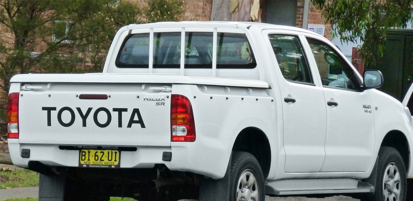 Asuransi Mobil Toyota Hilux S-Cab