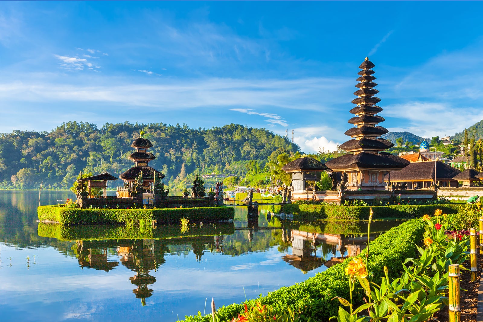 Beberapa Tempat Wisata di Indonesia yang Paling Sering Dikunjungi Wisatawan