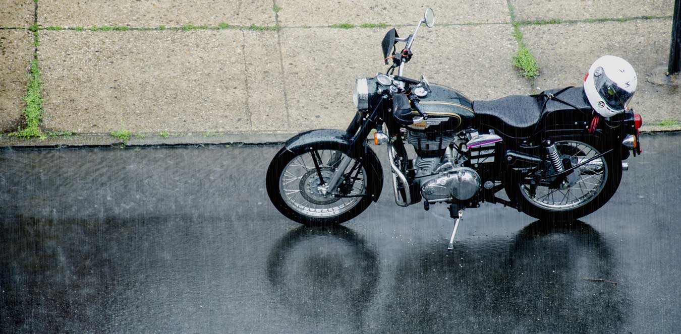 Rainy season? Safe Search Riding a Motorcycle