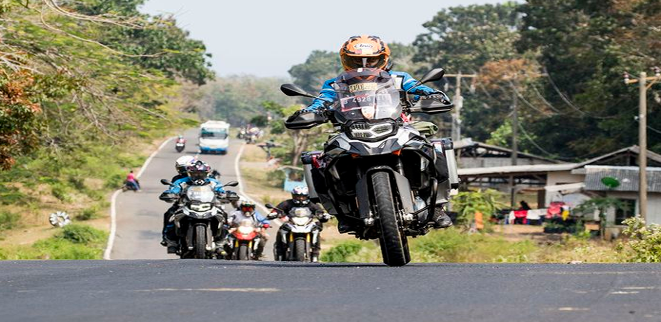 Suka touring ? berikut jenis motor yang cocok buatmu